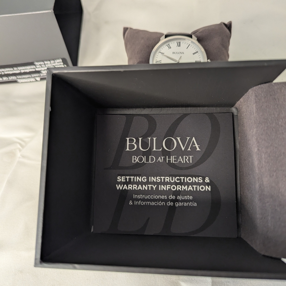 Elegant Bulova Silver Tone Watch with Black Leather Strap - Picture 7 of 11